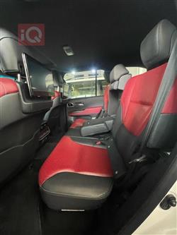 تۆیۆتا لاند کروزەر